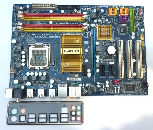 Gigabyte GA-EP35-DS3 LGA775 használt alaplap DDR2 P35 4db PCI-e