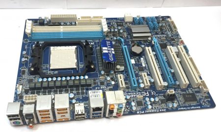 Gigabyte GA-870A-UD3 Socket AM3, DDR3 AMD használt alaplap USB 3.0 PCI-e