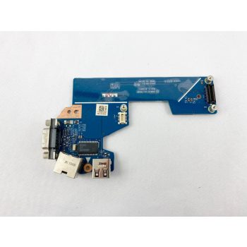   Dell Latitude E5530 USB Ethernet LAN VGA panel használt bontott 0826R6